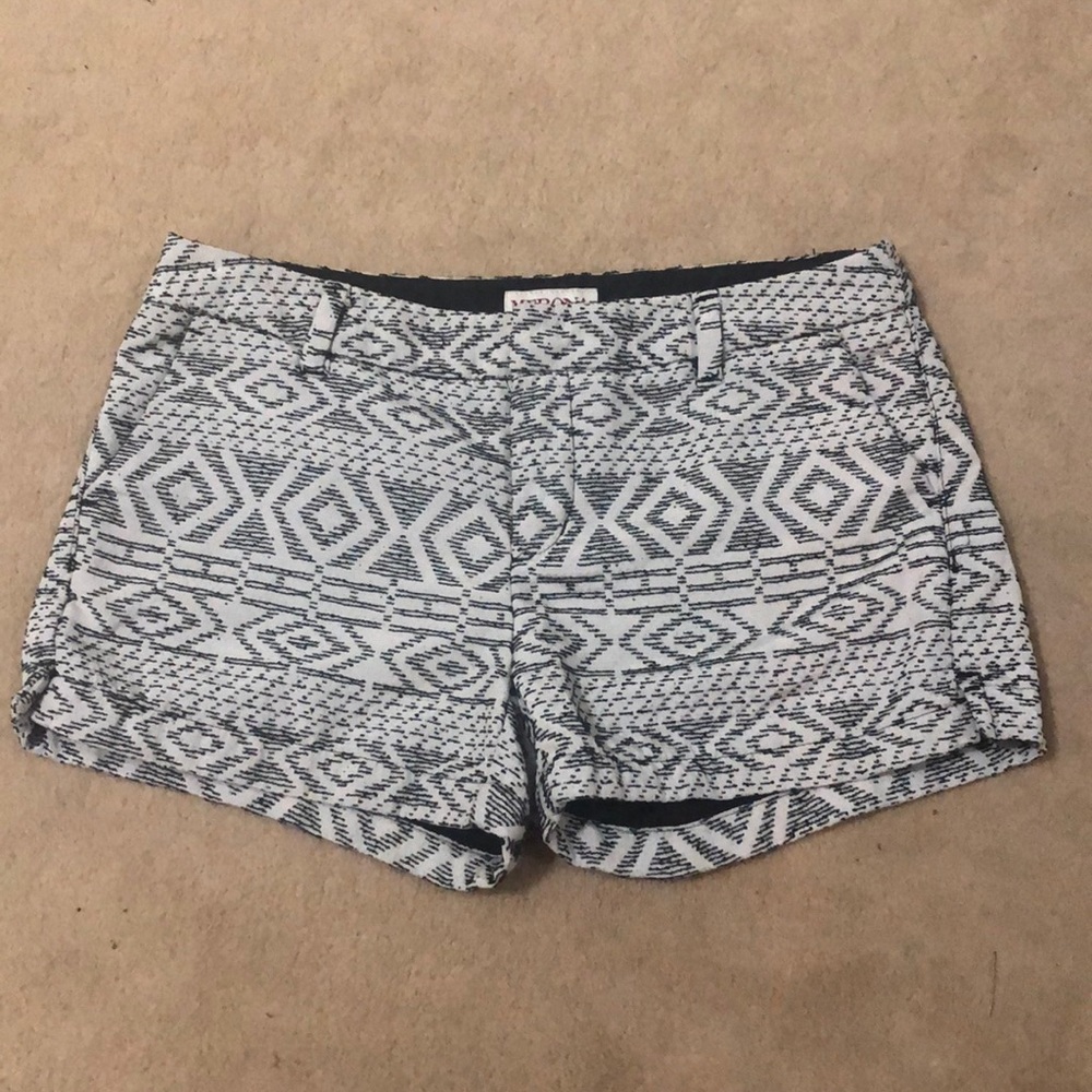 Target Pattern Shorts - Picture 1 of 3